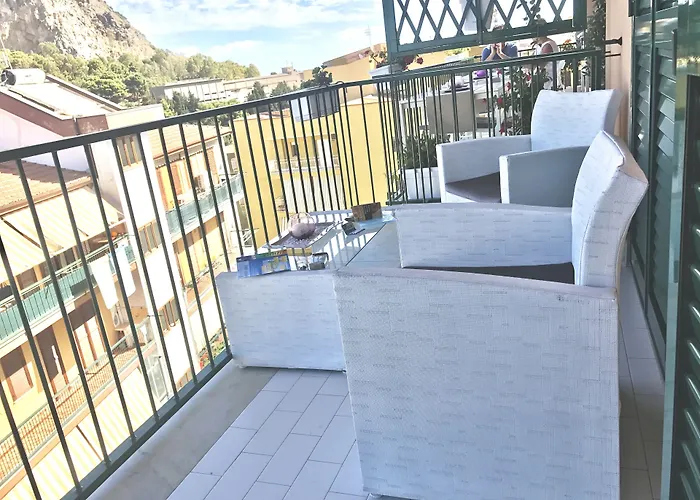 Гостьовий будинок Ma&mi Чефалу