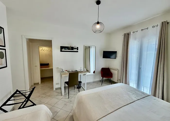 Ma&mi Πανσιόν Cefalù